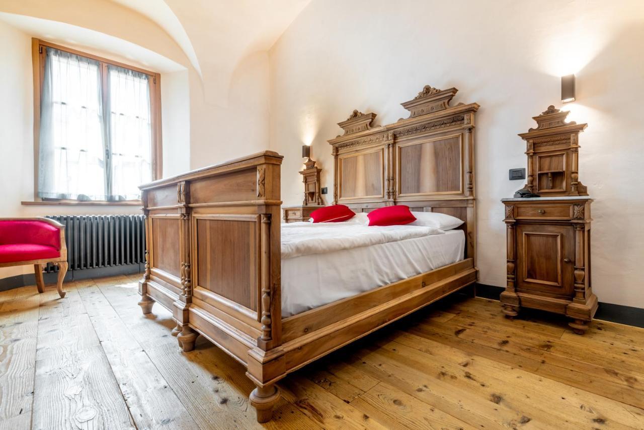 Curt Di Clement Eco Mobility Hotel Tirano